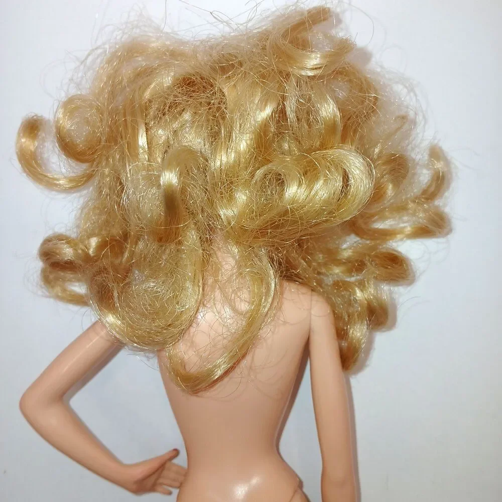 Barbie Model Muse Doll Hip Pose Red Lips Teeth Show 2 Tone Blonde Hair 2015
